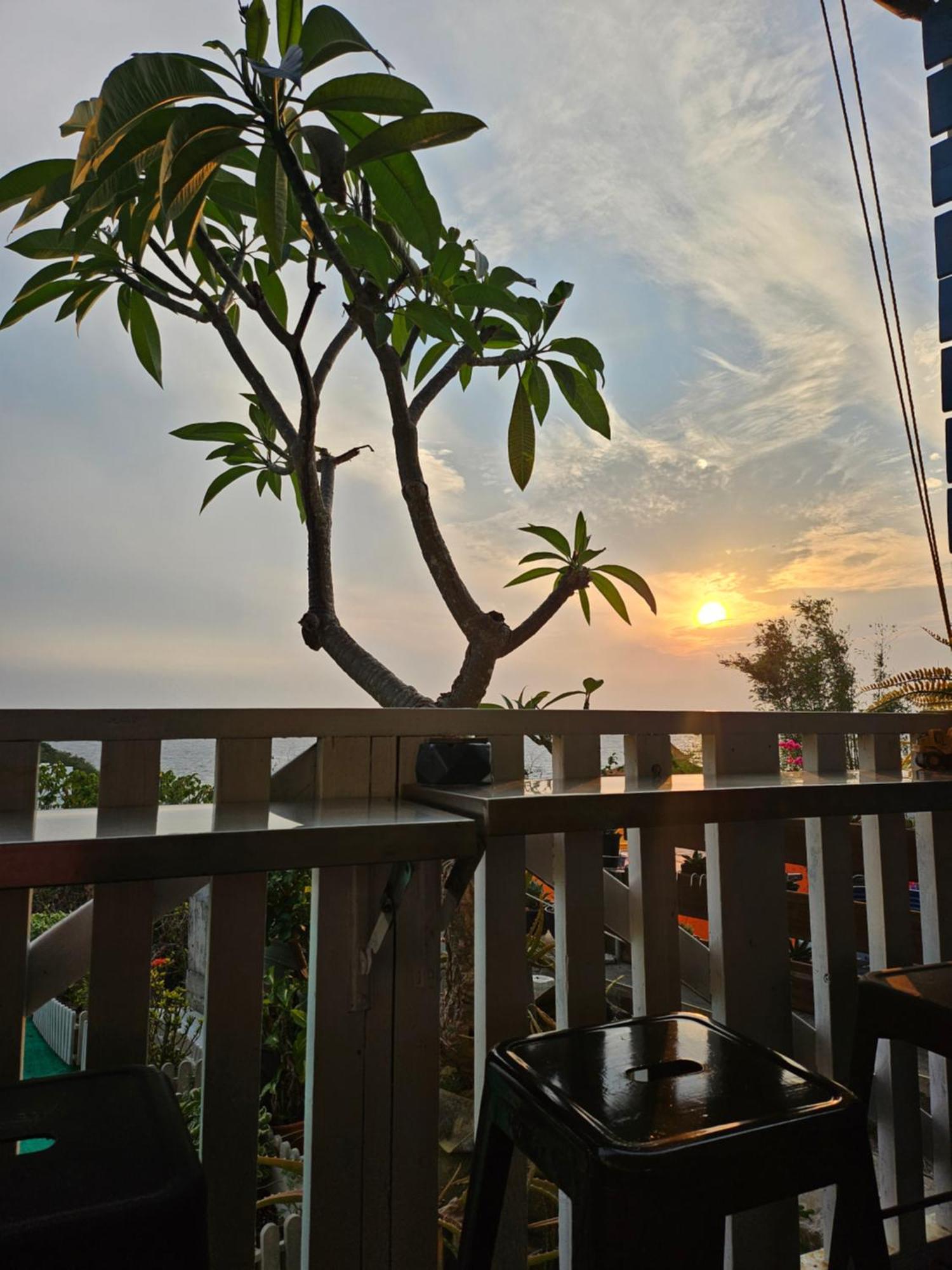 舞浪海景旅店 Hotel Xiaoliuqiu Bagian luar foto